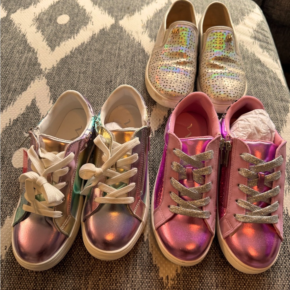 Bundle of 3 pair of girls shoes